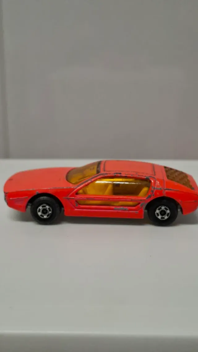 Lamborghini Marzal 1969 Matchbox Naranja