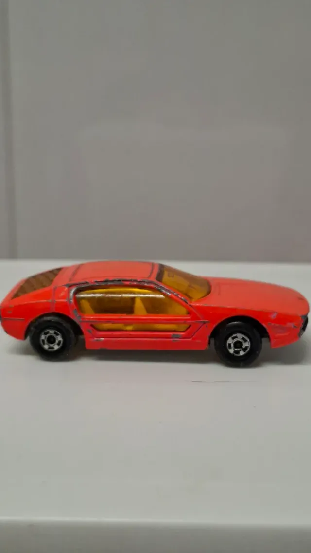 Lamborghini Marzal 1969 Matchbox Naranja