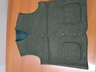 Chaleco lana virgen vintage casual verde