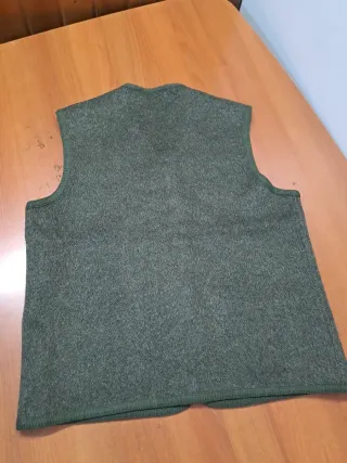 Chaleco lana virgen vintage casual verde