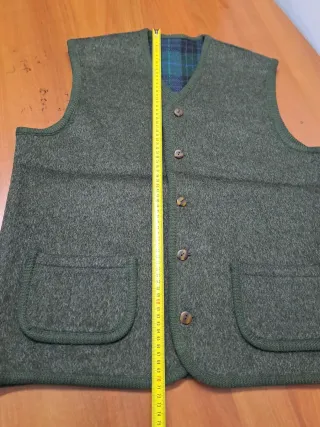 Chaleco lana virgen vintage casual verde