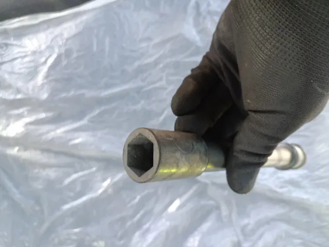 Eje Rueda Delantera T-Max 530/560