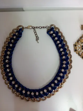 Conjunto Bisutería Collares y Pendientes