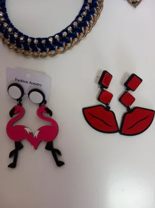 Conjunto Bisutería Collares y Pendientes