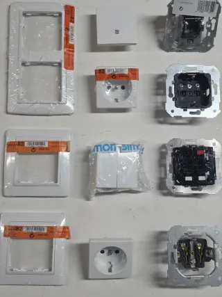 Mecanismos Simón 82 (Interruptores y Enchufes)