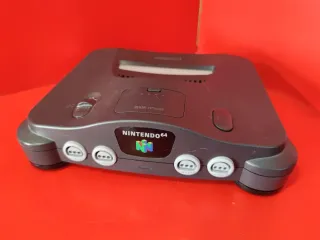 Nintendo 64 + 2 mandos grises