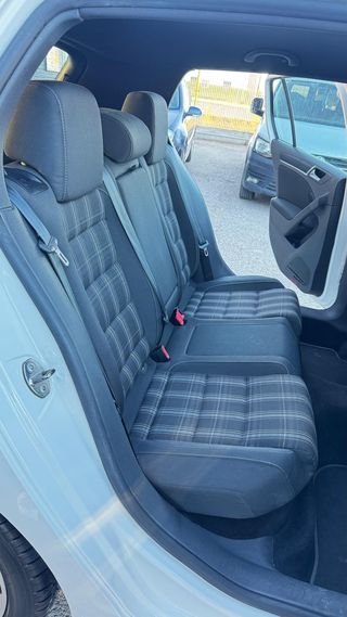 Volkswagen Golf 2010 GTD