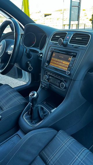 Volkswagen Golf 2010 GTD