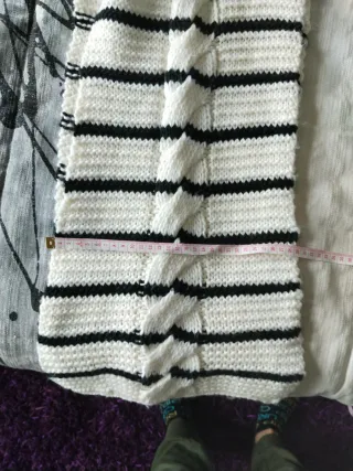 Bufanda tejida a rayas