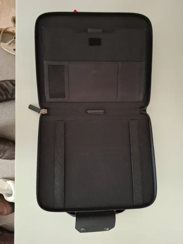 Borsa porta tablet nera brand IWC Schaffhausen