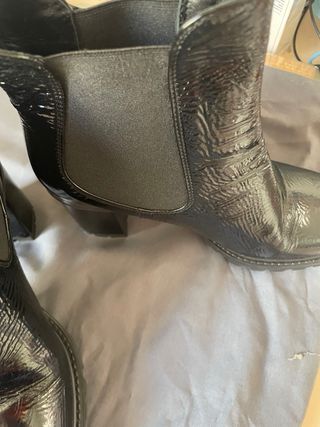 Stivaletti donna neri vernice