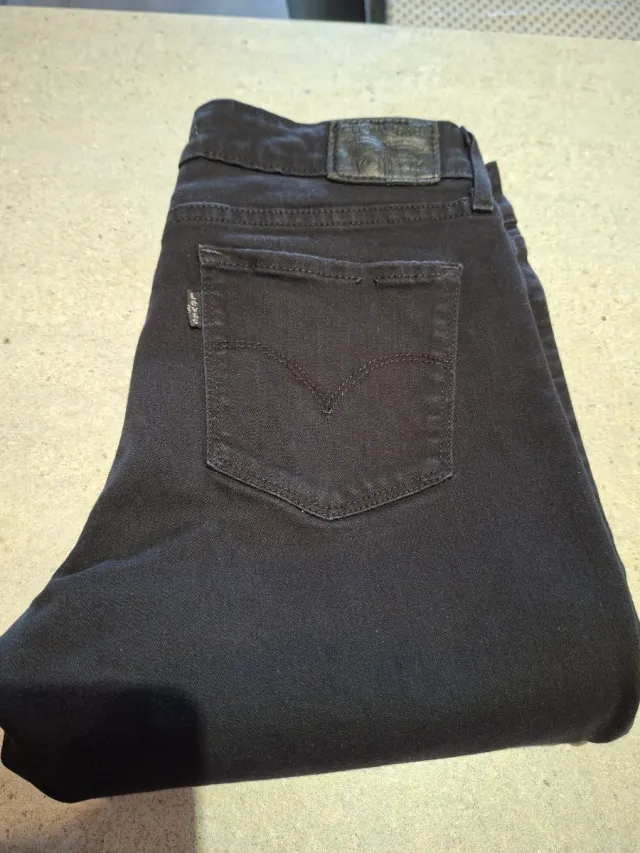 Pantalón Levi's Negro Talla 28 nuevo