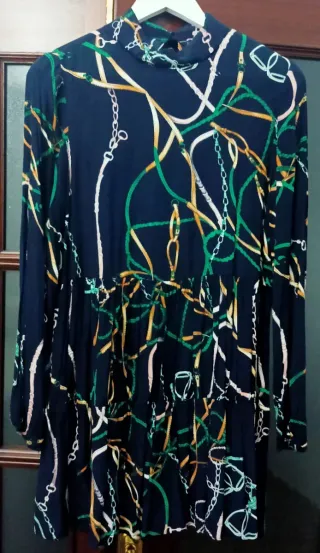 Lote 2 vestidos cortos, mujer, marca Zara, talla M