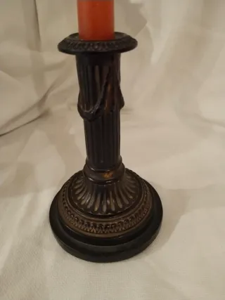 Candelabro in resina nera