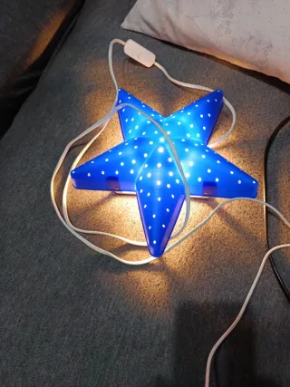 Lámpara estrella azul infantil