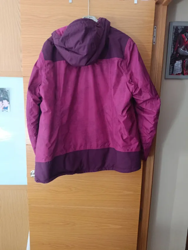 Cazadora cortavientos