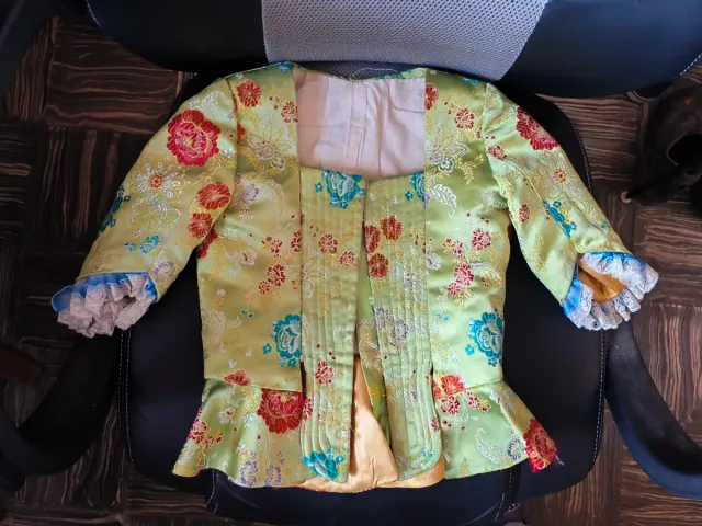 Traje Regional Alicantina, Menina de 7 anos