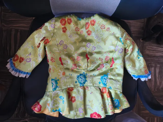 Traje Regional Alicantina, Menina de 7 anos