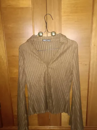 Camisa marrón de manga larga