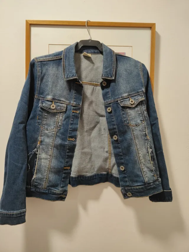 Chaqueta vaquera azul de niña