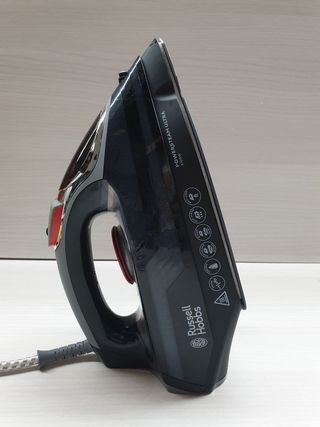 Plancha Russell Hobbs Powersteam Ultra Negra