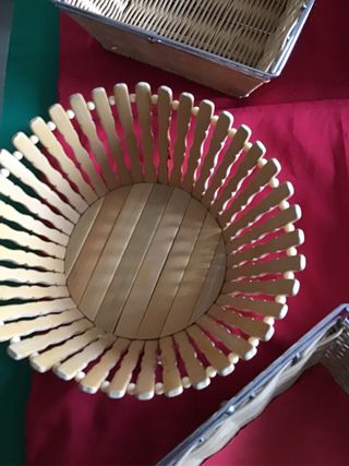 Set cestini porta pane in vimini e metallo