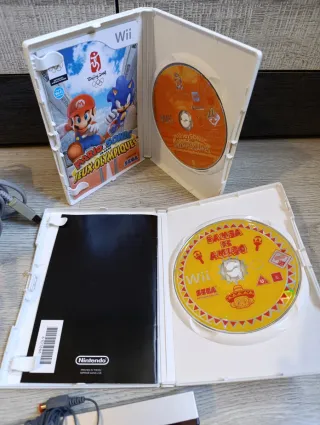 Consola Nintendo Wii Roja + Accesorios