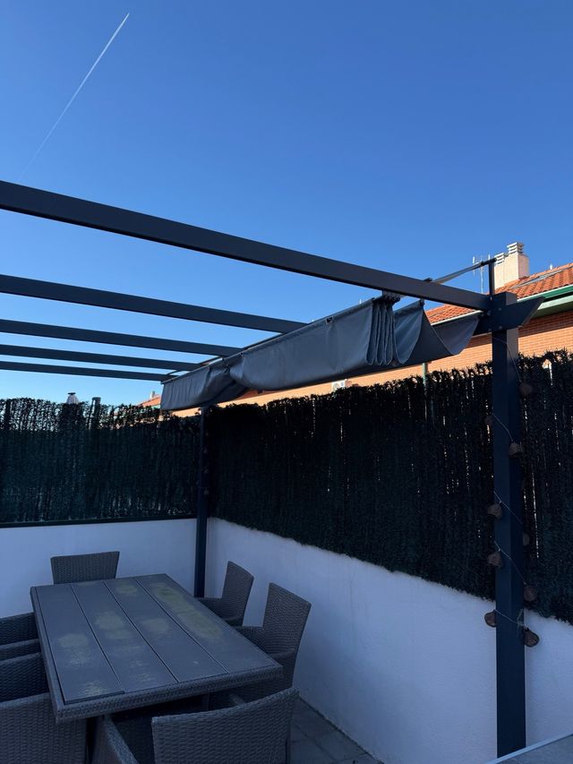Pérgola de jardín metal y tela