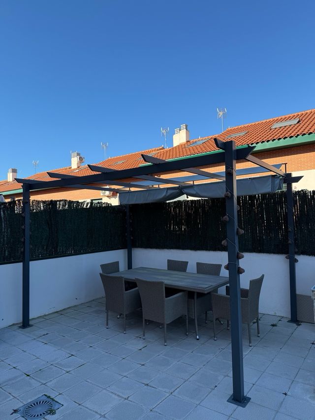 Pérgola de jardín metal y tela