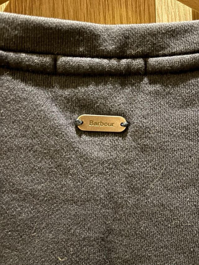 Sudadera Barbour con libélulas