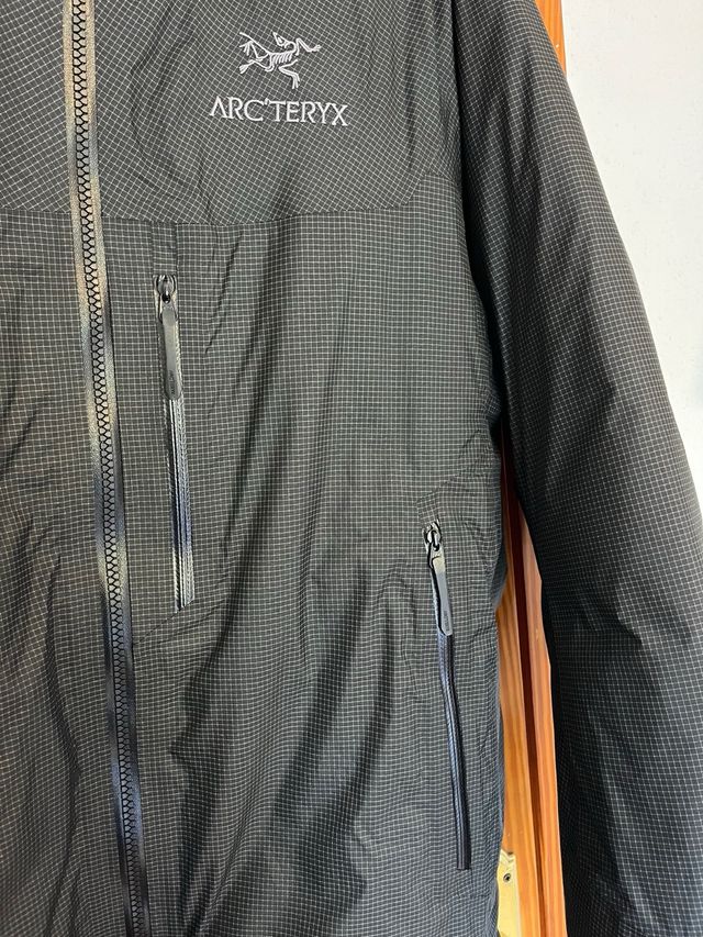 Chaqueta Arc'teryx Alpha Lightweight Negra