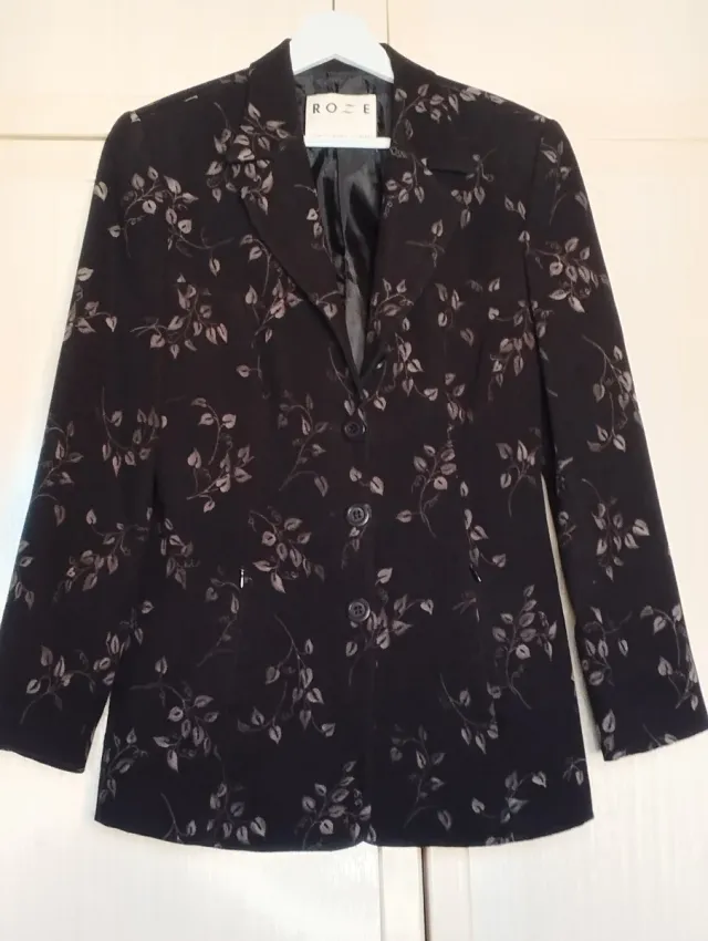 Chaqueta ROZE floral talla 40