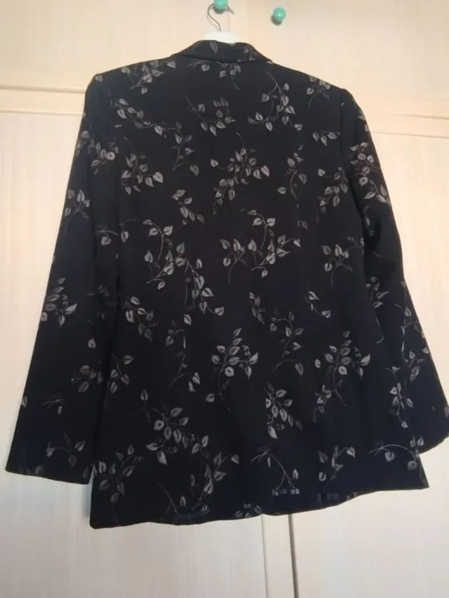 Chaqueta ROZE floral talla 40