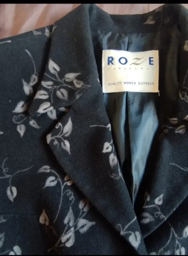 Chaqueta ROZE floral talla 40