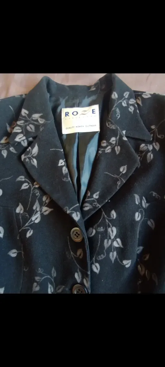 Chaqueta ROZE floral talla 40