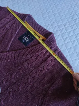 Jersey caballero, burdeos,muy buen estado.