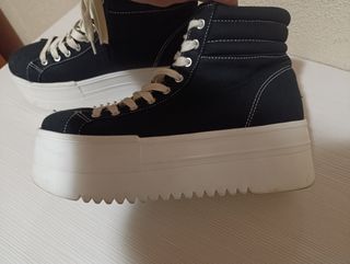 Zapatillas negras con plataforma