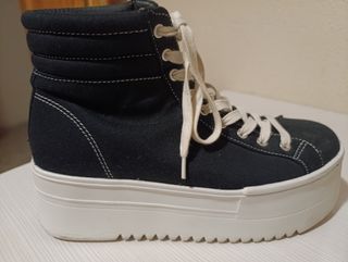 Zapatillas negras con plataforma