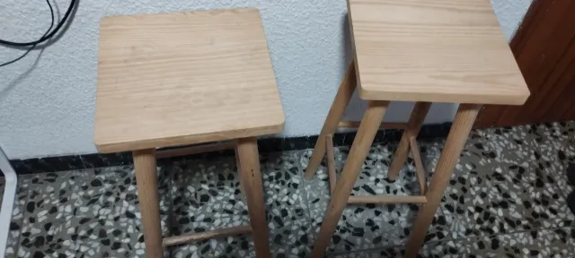 Sillas Altas de Madera