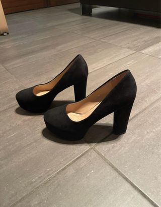 Tacchi neri con plateau