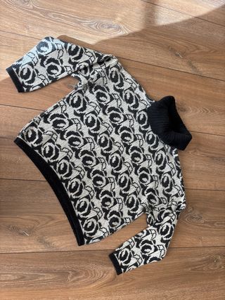 Jersey Benetton con estampado blanco y negro