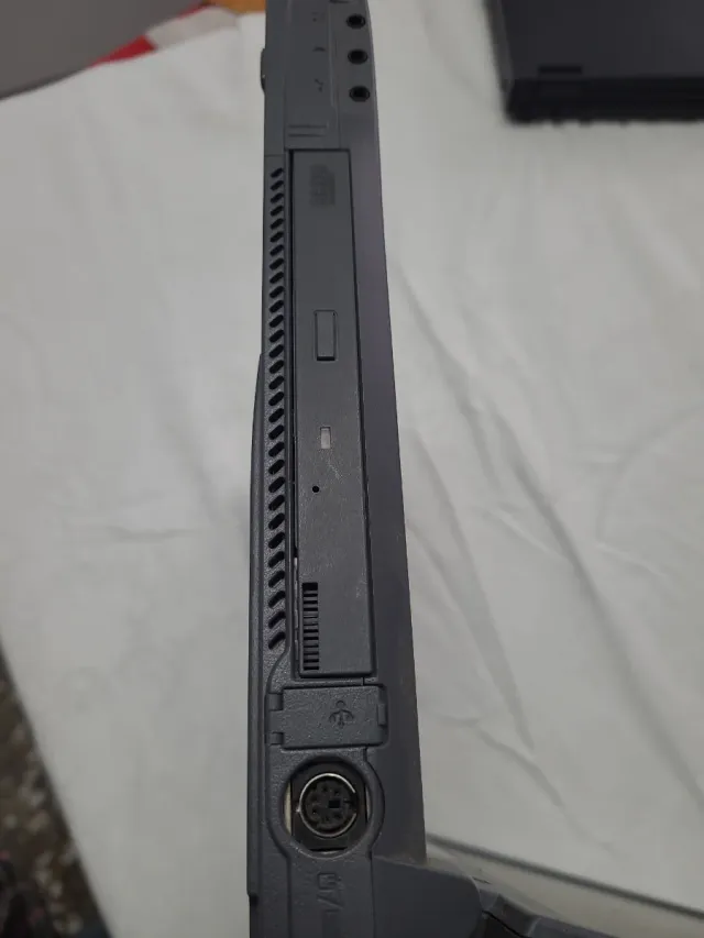 Ordenador Toshiha, funciona perfectamente,