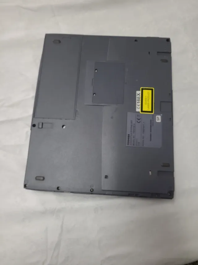 Ordenador Toshiha, funciona perfectamente,