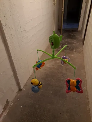 Gira lettino bambini con animali