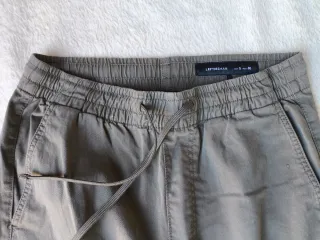 Pantalón cargo gris hombre