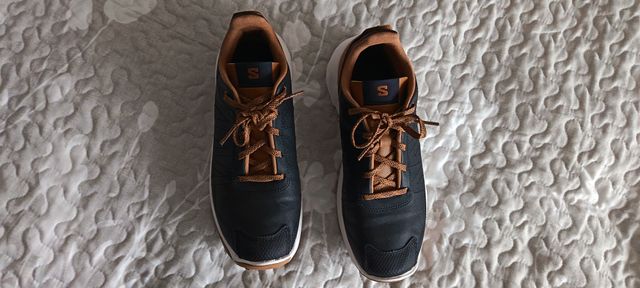 Zapatillas Salomon Marrón y Negro