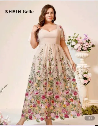 Vestido largo beige con flores rosas