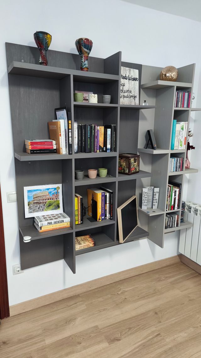 Scaffalature murali in pannello di legno