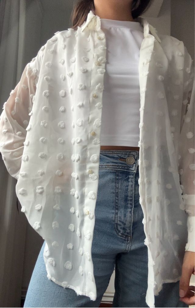 Camisa Zara blanca lunares