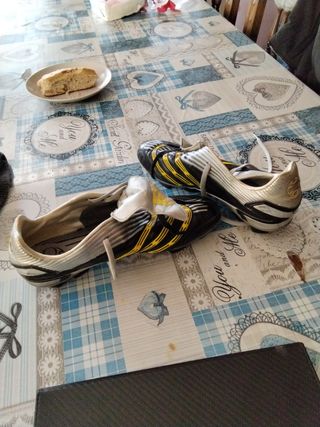 Botas de fútbol Adidas